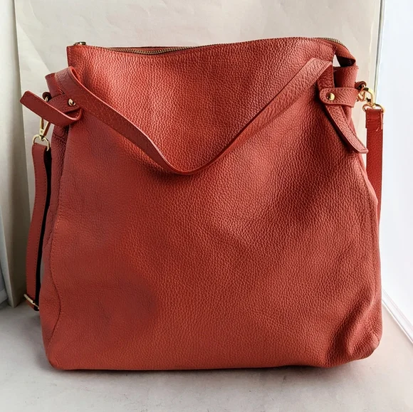 Valentina Coral Tote Bag - Picture 2 of 8